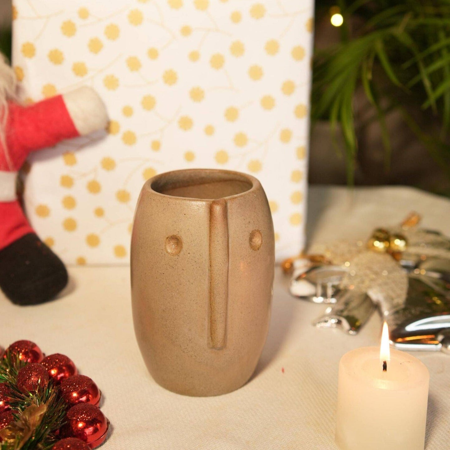 Santa Vase-Beige