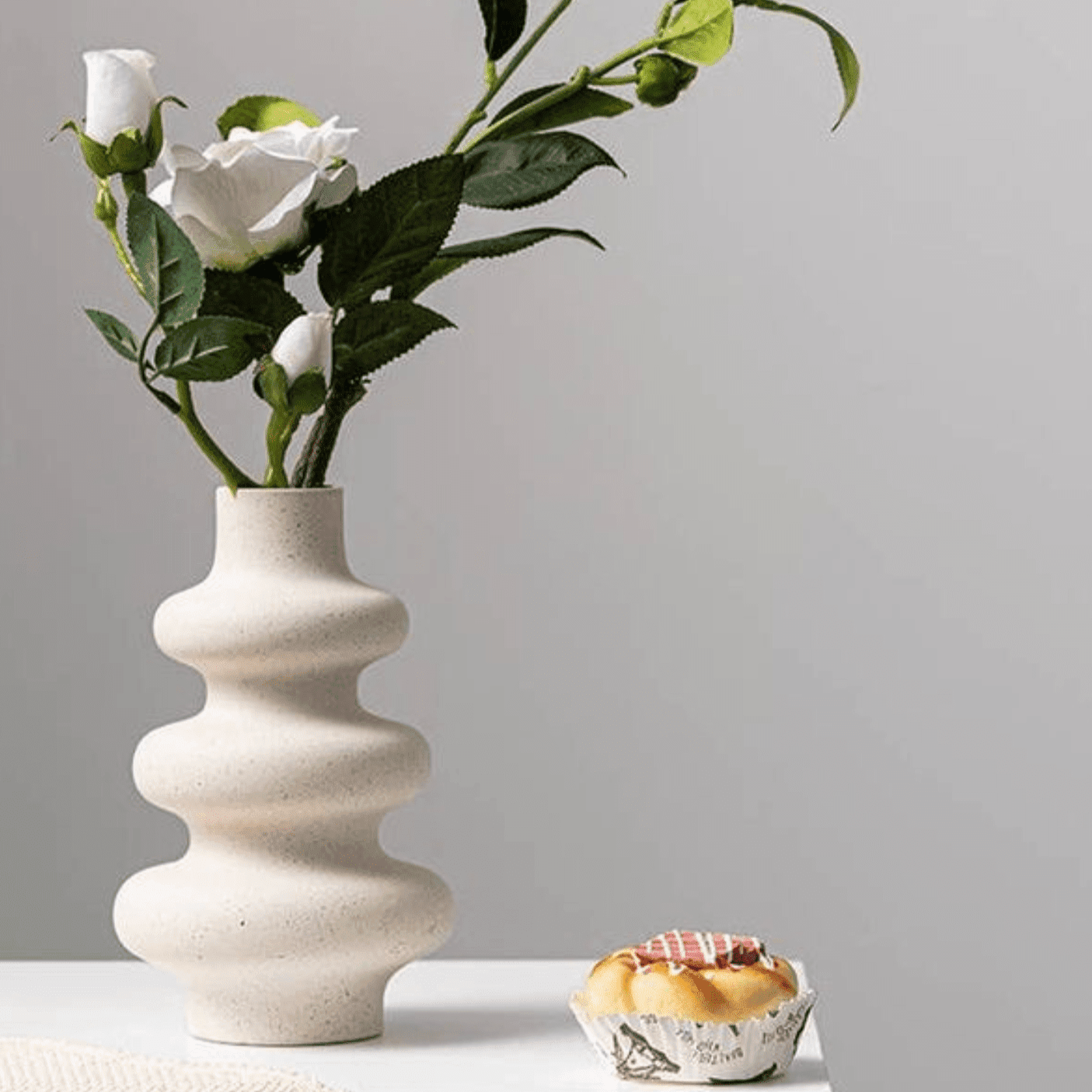 3 Tier round ceramic mini vase