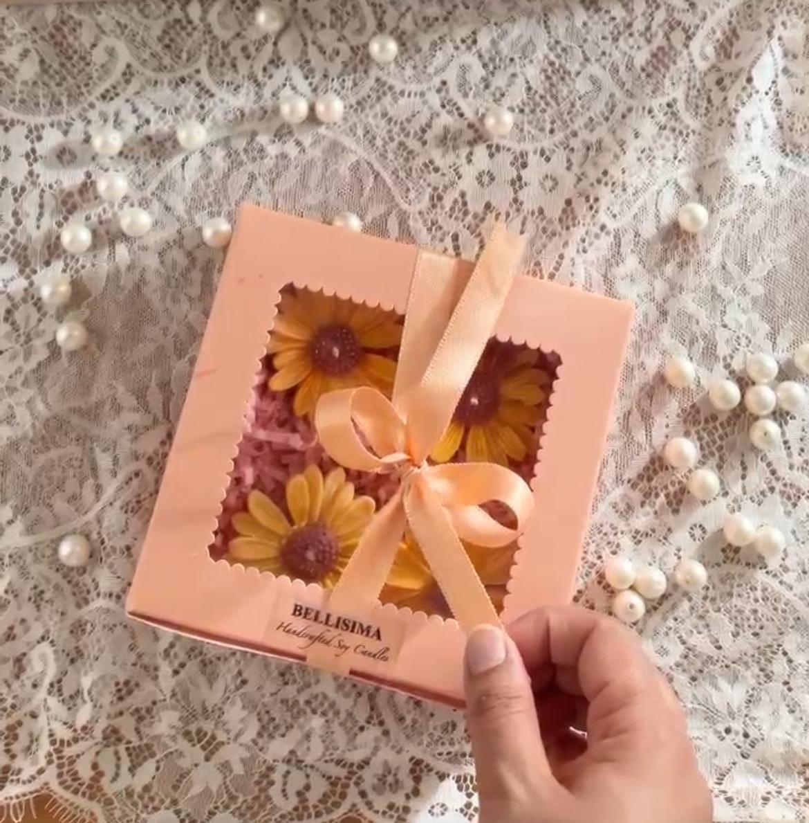 Floating Daisy Candles Pack of 4 Yellow