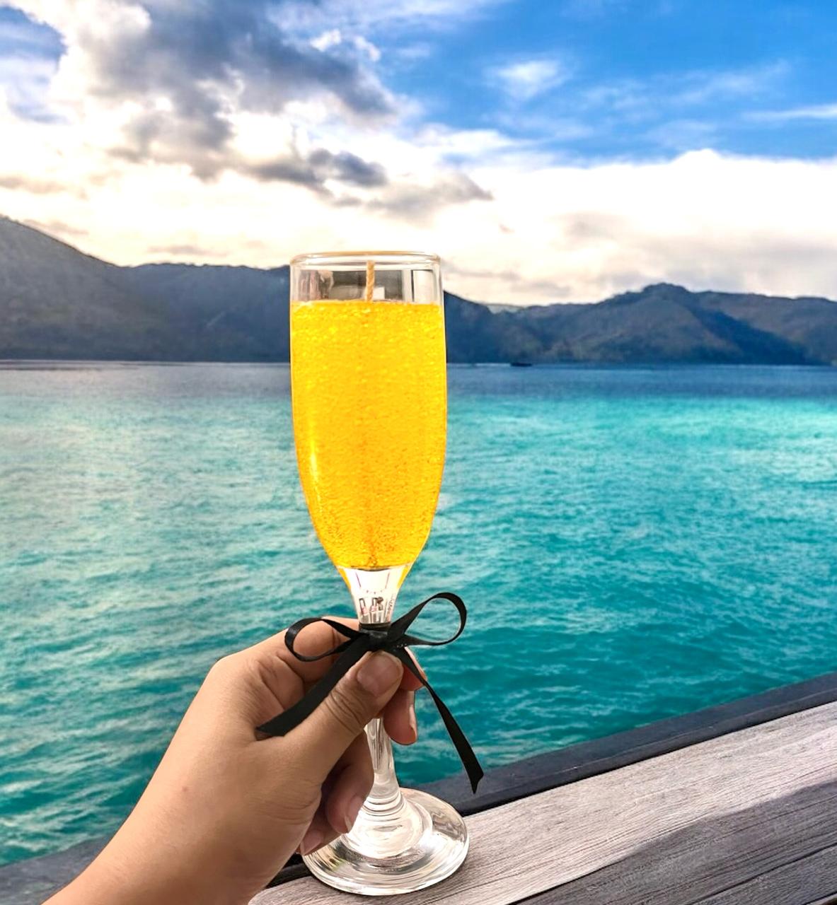 Champagne Gel Candle