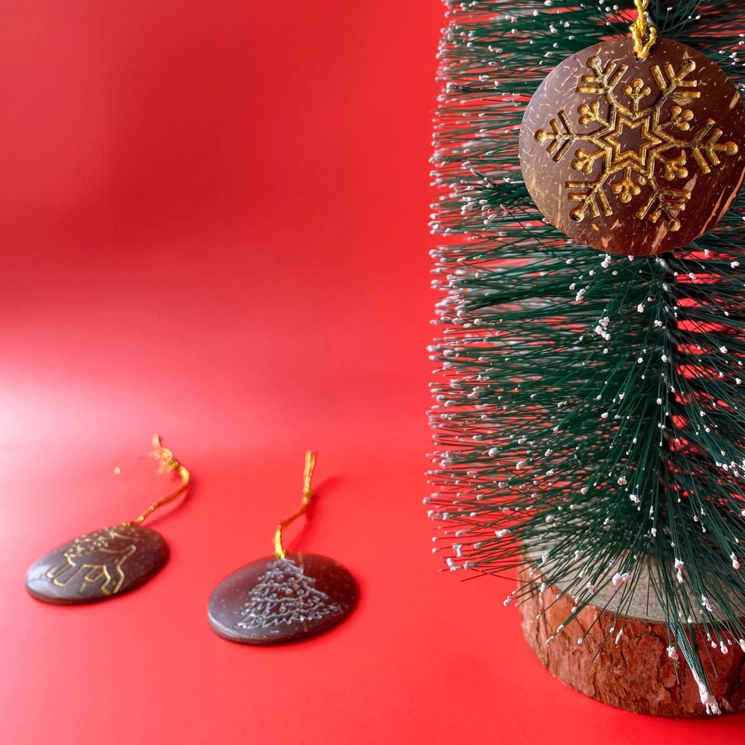 Thenga Coconut Shell Christmas Hangings Decorations - Set of 6 (2 Reindeer, 2 Tree, 2 Snowflake)