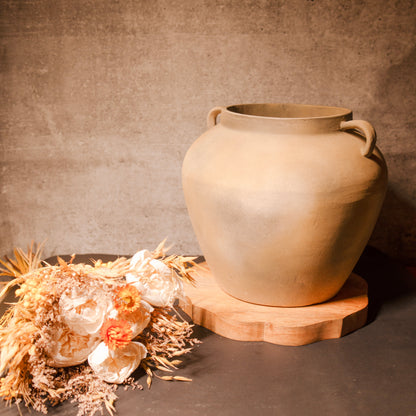 Timeless Grace vase