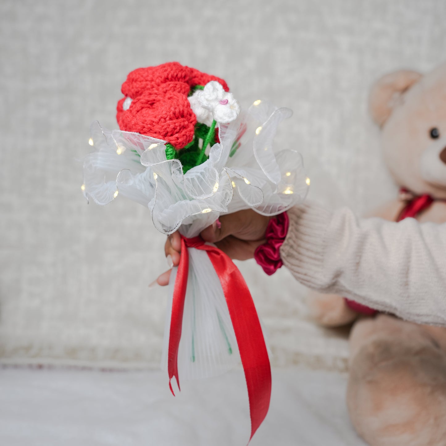 Radiant Red Rose Bloom – Handcrafted Crochet with LED Glow | ArteCasa