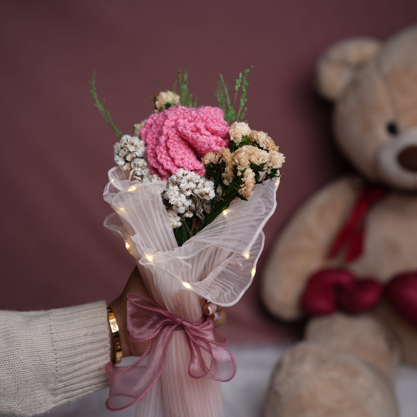 Pink Whisper Crochet Carnations – Handcrafted Forever Flower Décor | ArteCasa