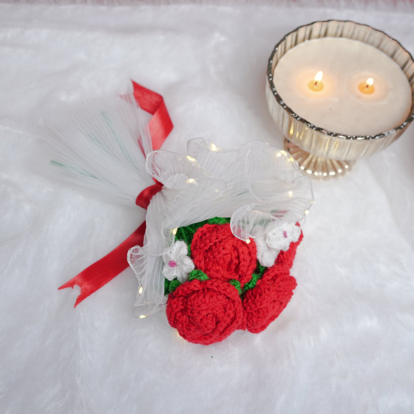 Radiant Red Rose Bloom – Handcrafted Crochet with LED Glow | ArteCasa