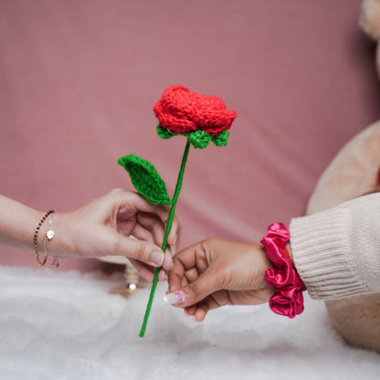 Handcrafted Red Crochet Rose – Forever Flower Décor | ArteCasa