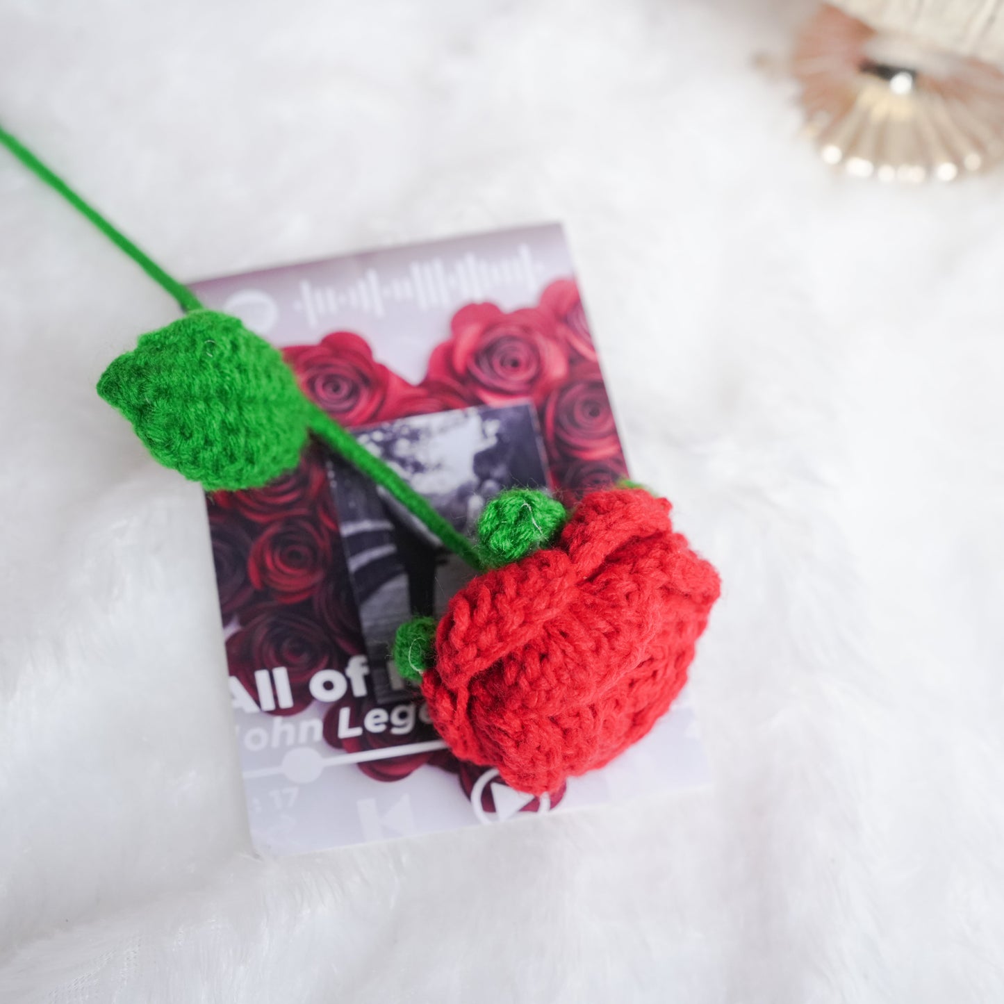 Handcrafted Red Crochet Rose – Forever Flower Décor | ArteCasa