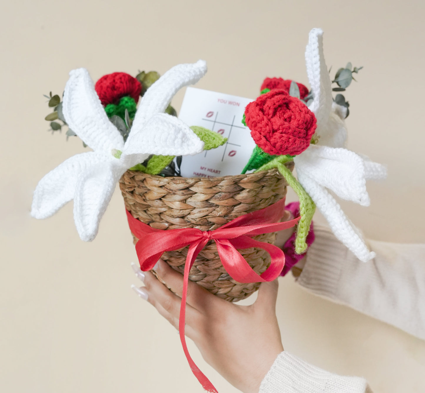 Rustic Romance Bamboo Basket – Handcrafted Floral Gift Hamper | ArteCasa