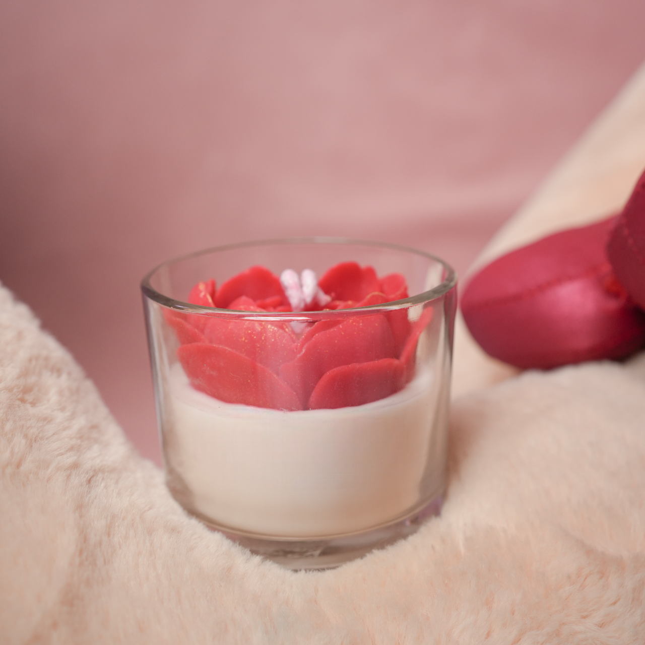 Ruby Heart Candle – Romantic Red Valentine Candle | Artecasa