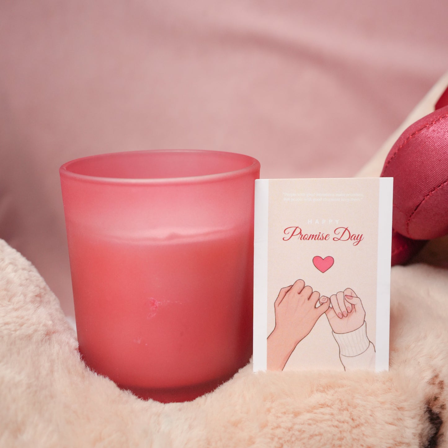 Velvet Ember Candle – Luxury Red Glass Candle | Artecasa