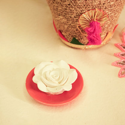 Fragrant Threads Mini Hamper