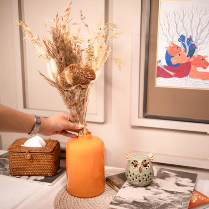 Tangerine Elegance vase with dried flower bunch