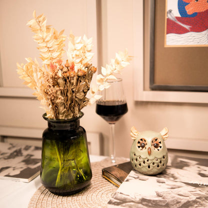 Emerald Elegance Vase with bunch