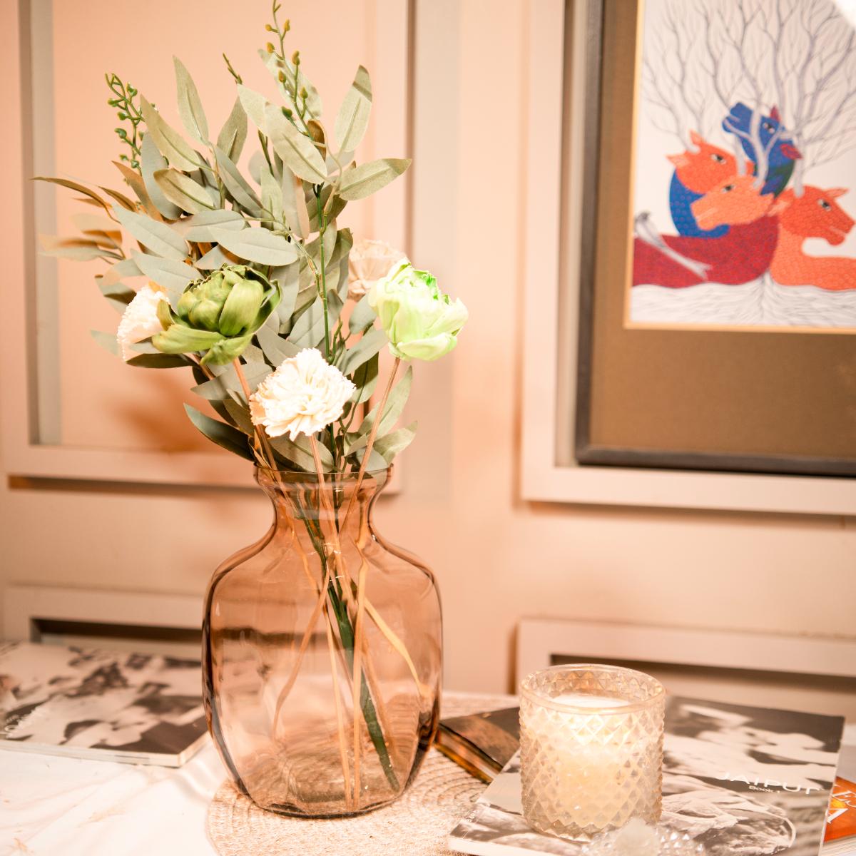 gentle glow vase with bunch