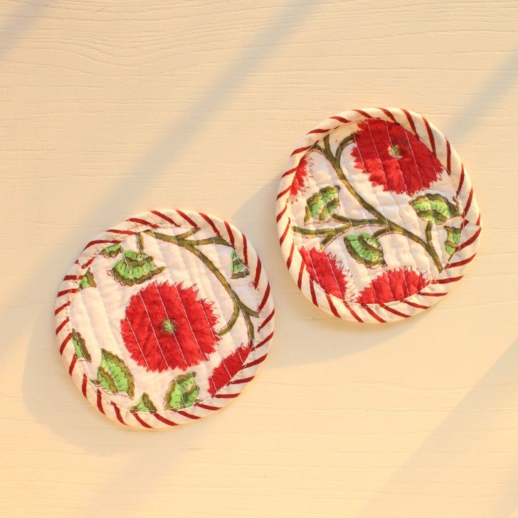 Daisy Fabric Coasters | Byora Homes | Red & White | Fabric | Set of 2