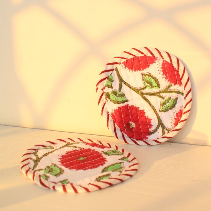 Daisy Fabric Coasters | Byora Homes | Red & White | Fabric | Set of 2