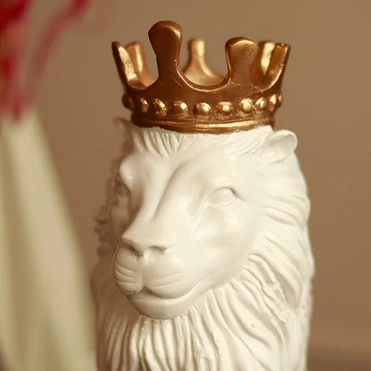 White Lion king sculpture