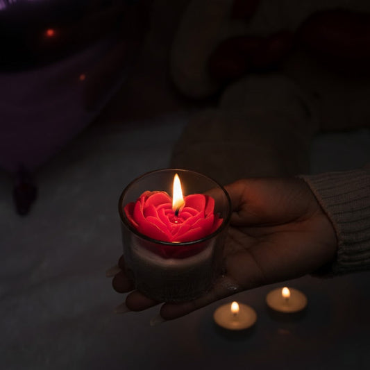 Ruby Heart Candle – Romantic Red Valentine Candle | Artecasa