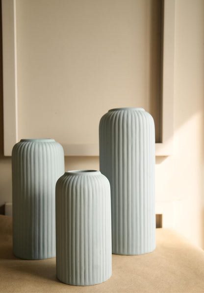 Modern Ribbed vase set of 3