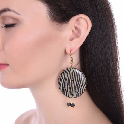 ceramic ivory & grey bead round earring set