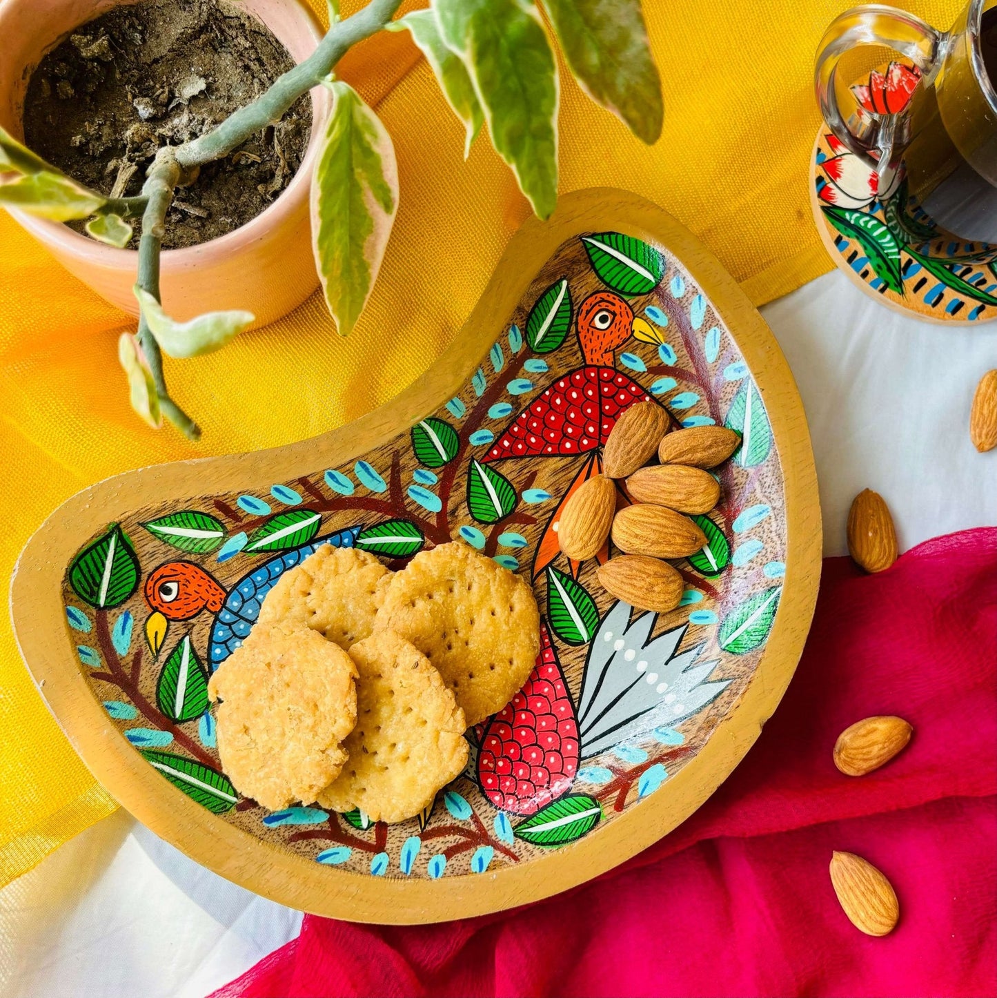 Chakori - Moon-Shaped Wood Platter / Trinket Tray