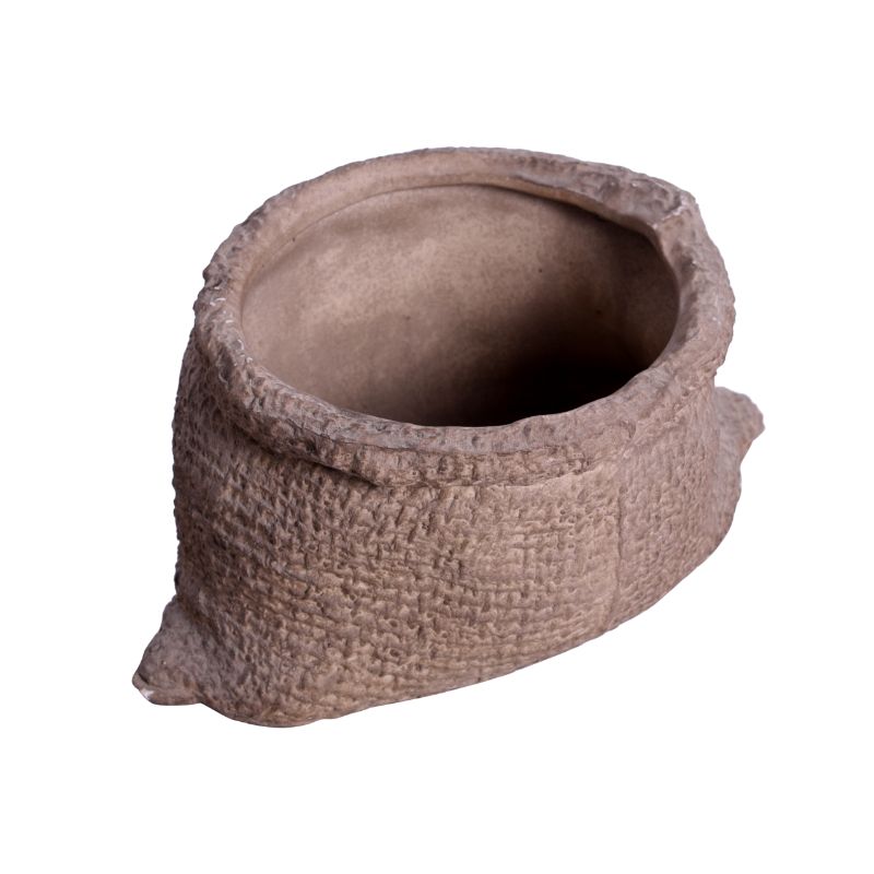 ceramic matte finish brown carry bag table top planter