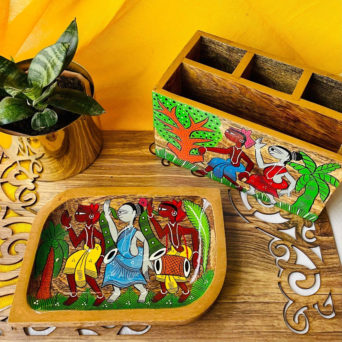 Harshil Hamper 6 || Wood Platter X Multipurpose Holder