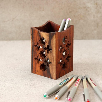 "Mugal Jali" pen holder in Sheesham Wood