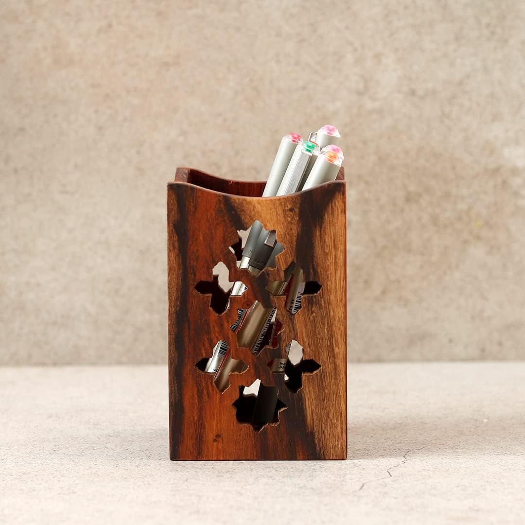 "Mugal Jali" pen holder in Sheesham Wood