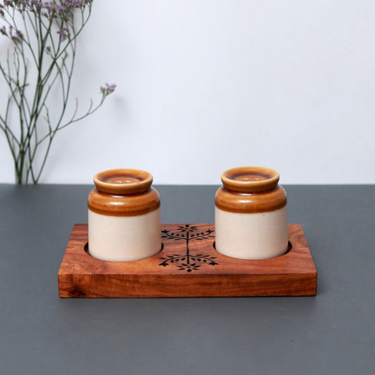 "Royal Garnishers" ceramic Salt & Pepper shaker with sheesham wood base tray