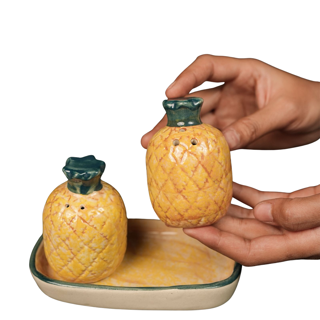 Pomegranate Delight Shaker Set